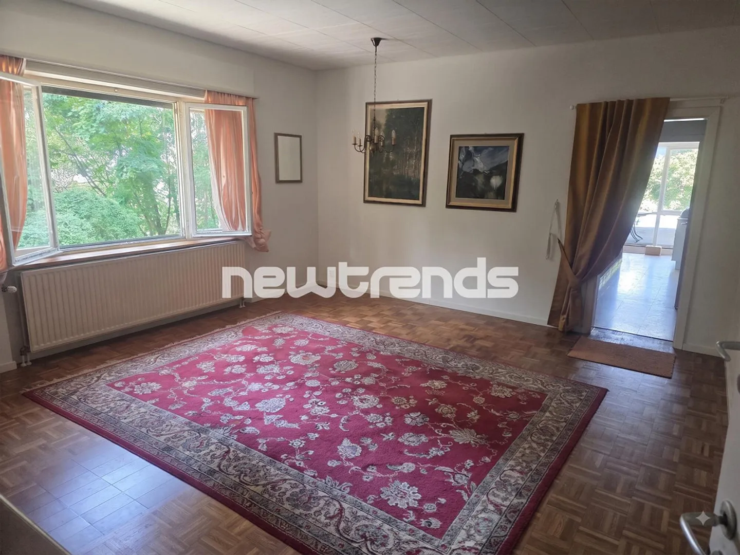 Maison individuelle à Aranno avec 3 garages, jardin, forêt et vue sur la vallée - Photo 1 sur 11