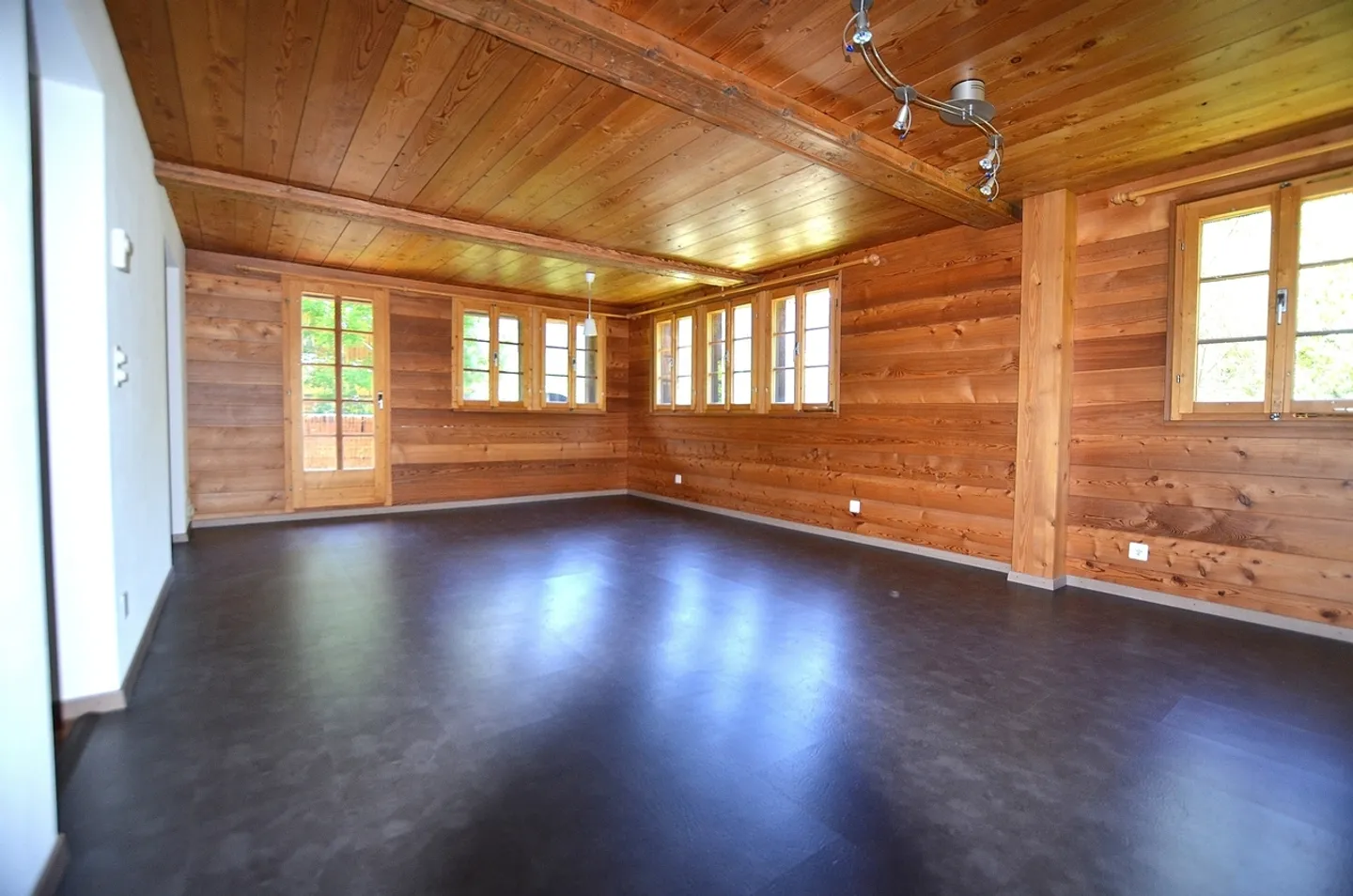 4.5 Room Apartment in the Center of Fiesch - Photo 3 of 12