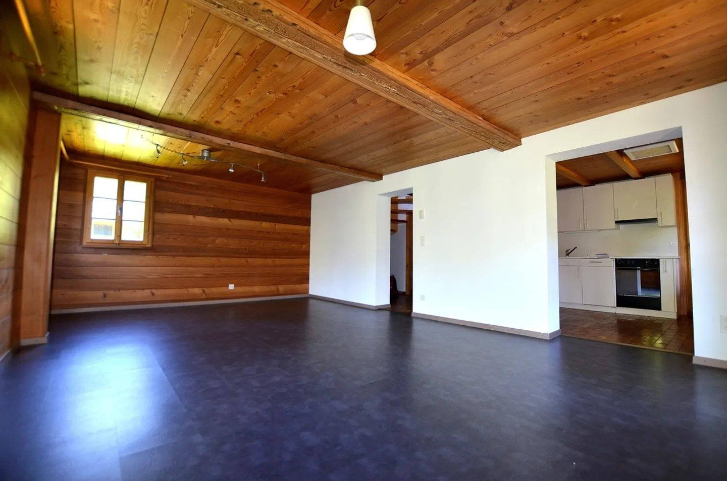 4.5 Room Apartment in the Center of Fiesch - Photo 2 of 12
