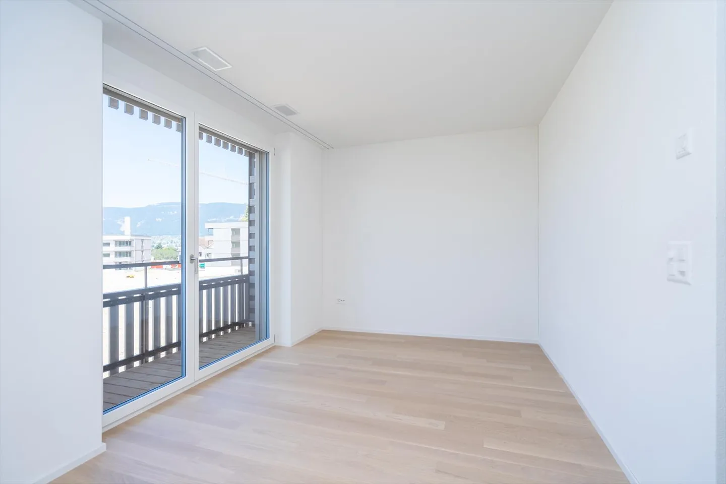 1.5 Room Apartment - Photo 3 of 9