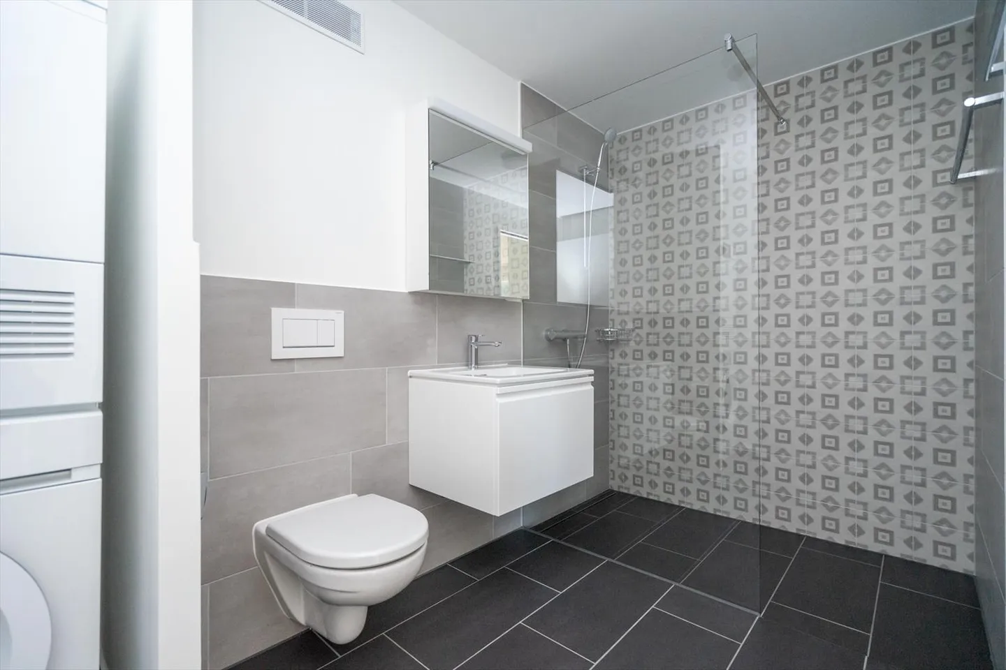 1.5 Room Apartment - Photo 6 of 9