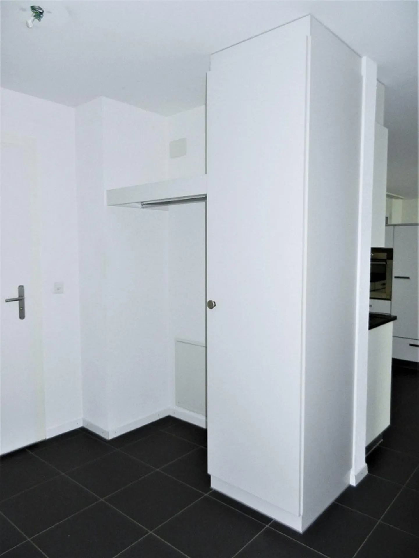 Appartement lumineux au rez-de-chaussée - Photo 5 sur 9