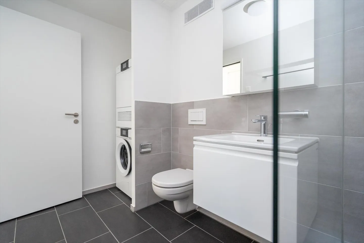 1.5 Room Apartment - Photo 7 of 9