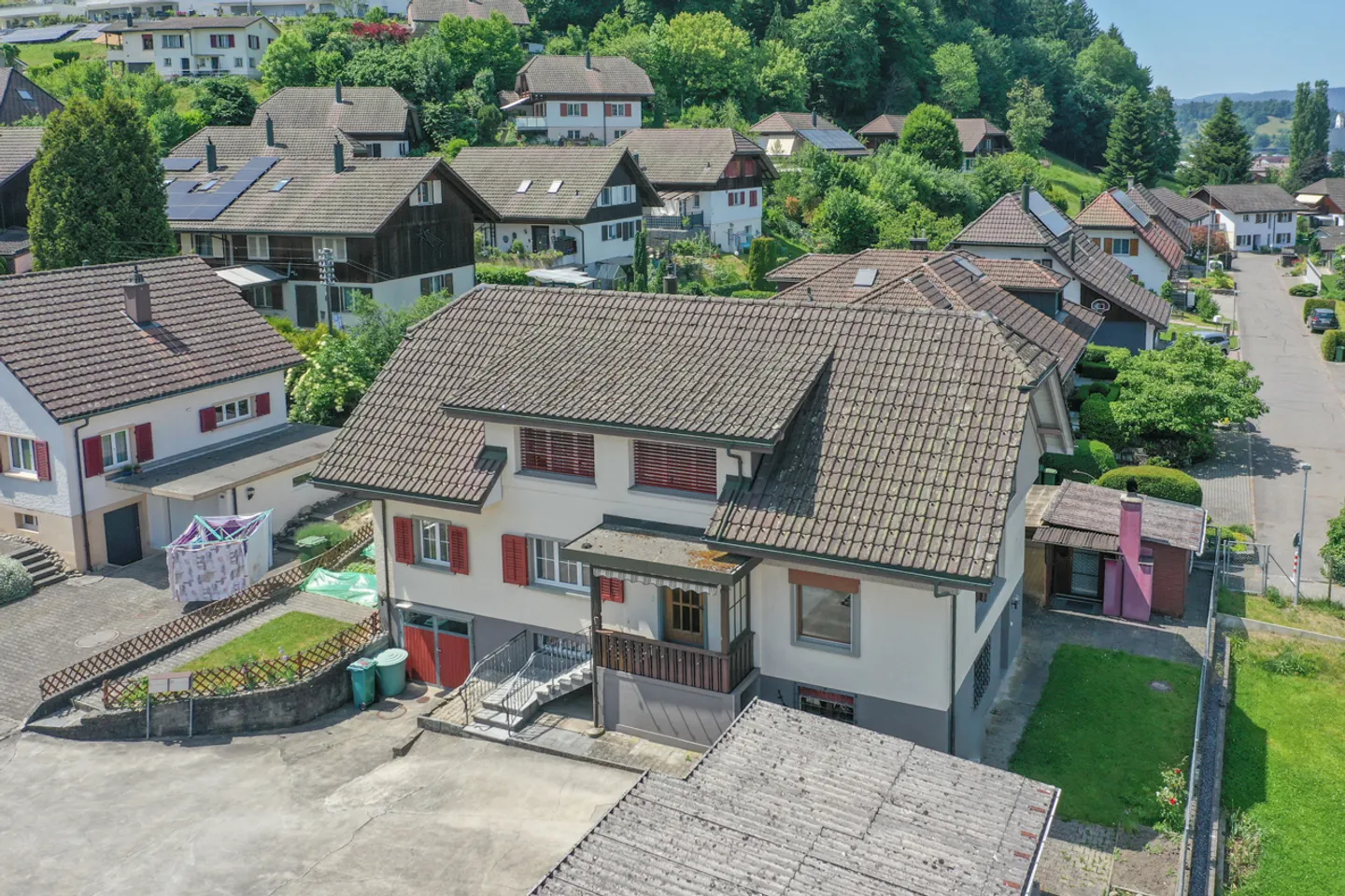 Charmantes Einfamilienhaus mit Garten - Foto 2 von 13