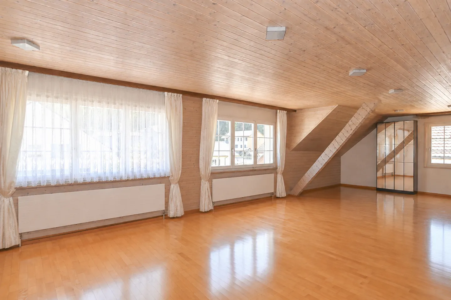 Charmantes Einfamilienhaus mit Garten - Foto 4 von 13