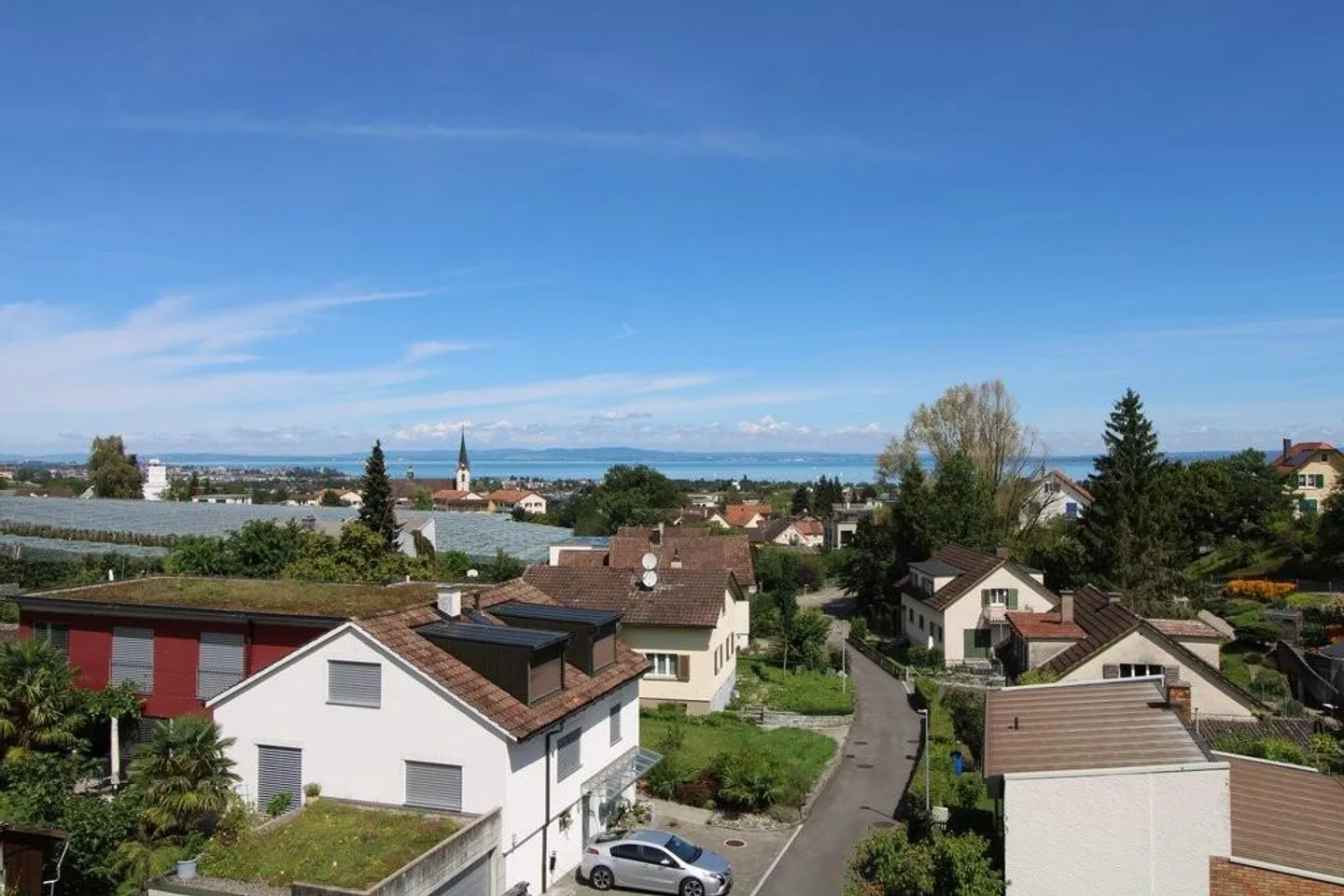 Spacious 3.5 Room Apartment - in a Sunny Location with Lake View - Photo 10 of 10