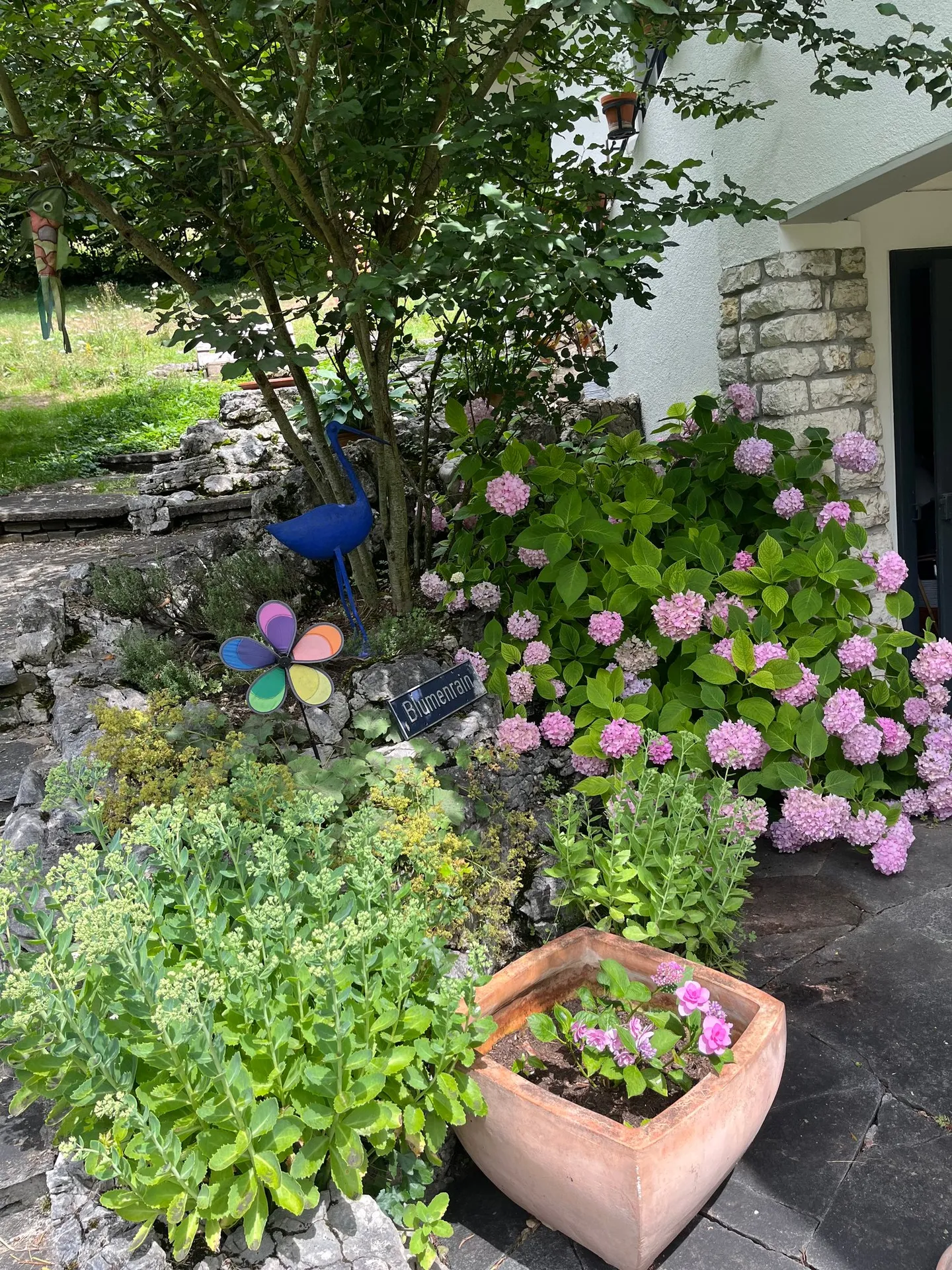 Casa familiare ristrutturata con giardino - Foto 13 di 42