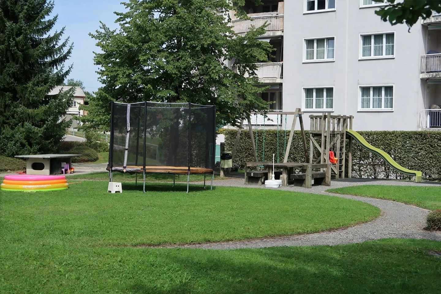 Sentiment de vie sur 125 m2 ! Appartement de 5,5 pièces avec balcon couvert - Photo 19 sur 19