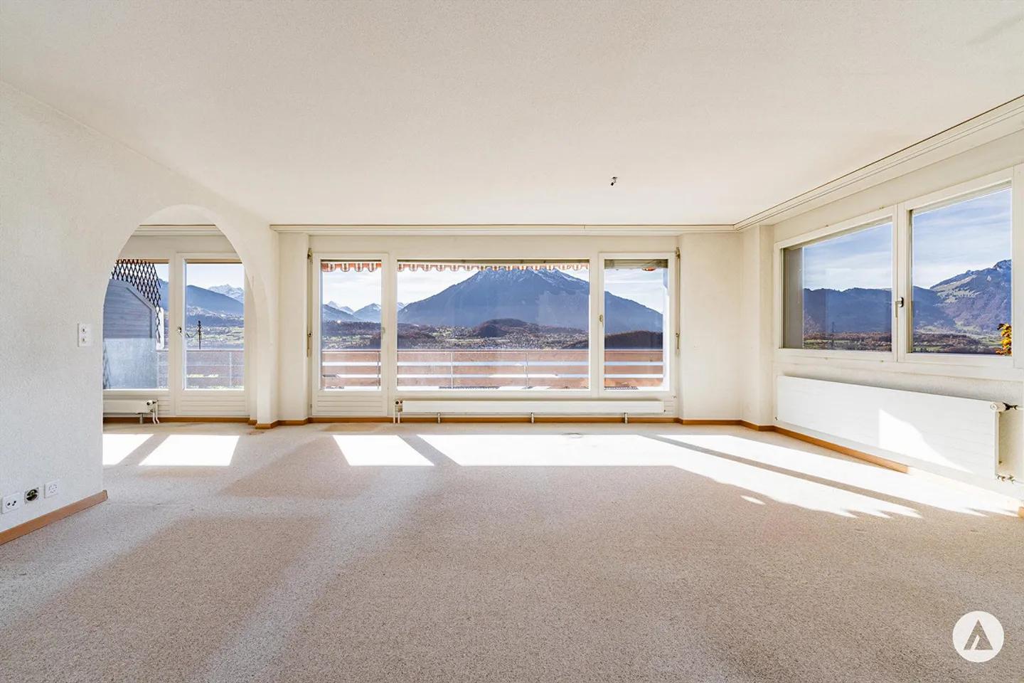 Posizione collinare soleggiata con panorama mozzafiato - Foto 7 di 13