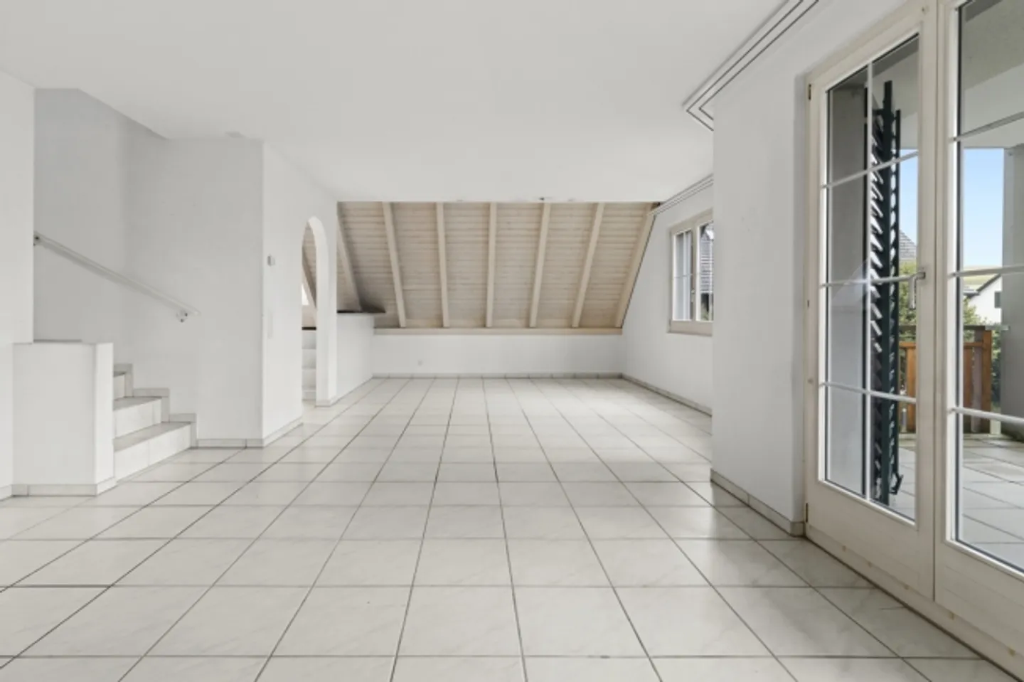 «Grosszügige Maisonettewohnung mit sonnigen Balkonen» - Foto 3 von 12