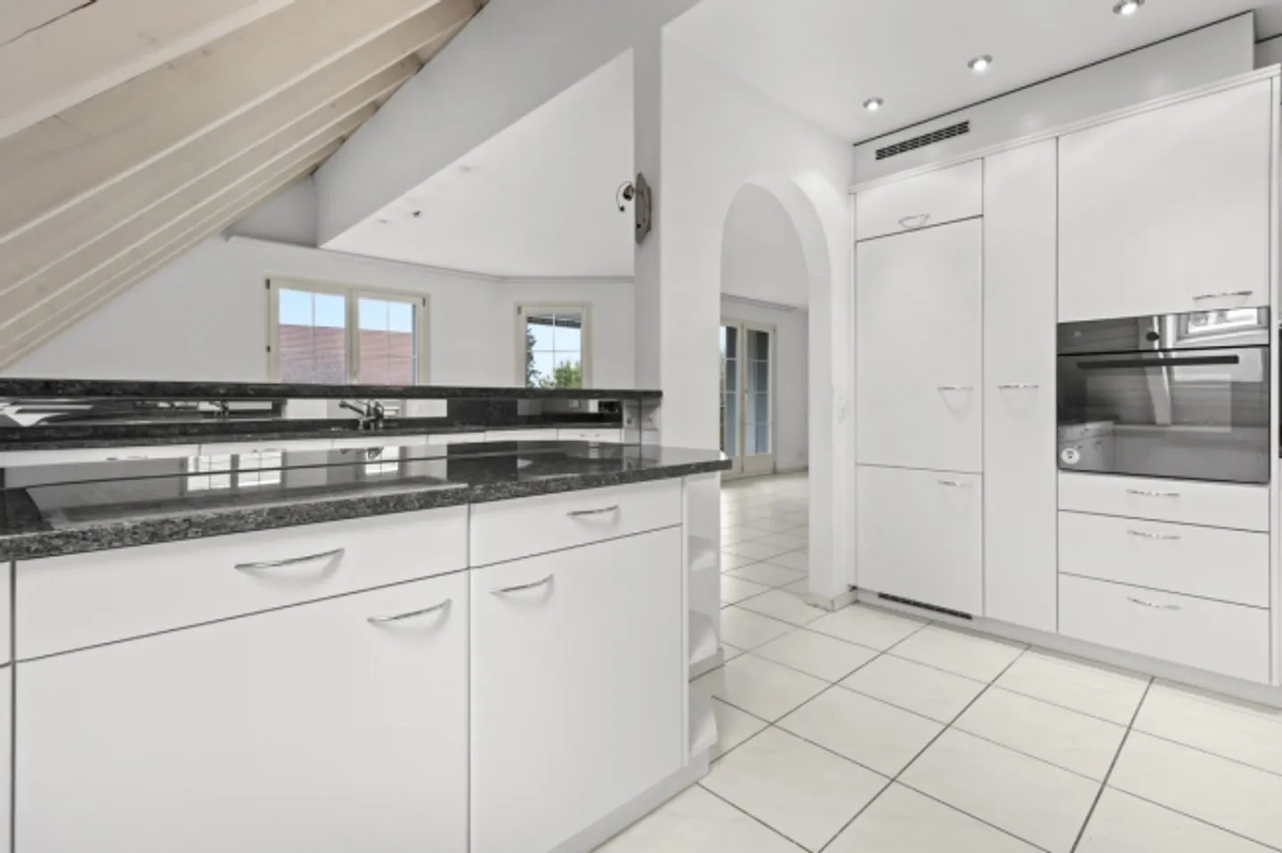 «Grosszügige Maisonettewohnung mit sonnigen Balkonen» - Foto 6 von 12