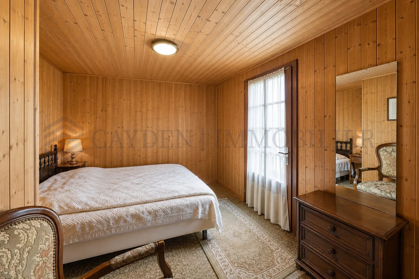 Chalet with panoramic mountain views - Photo 14 of 15