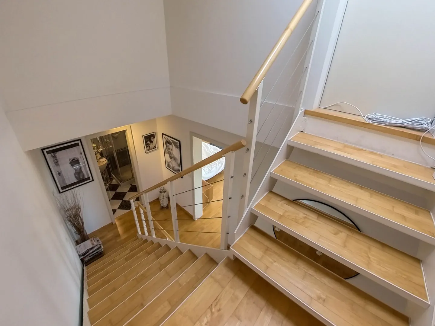 Spacious Family Home with Garden - Photo 8 of 10
