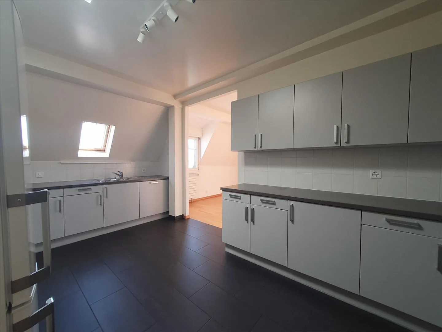 Magnifico appartamento di 7 locali con vista panoramica - Foto 4 di 13