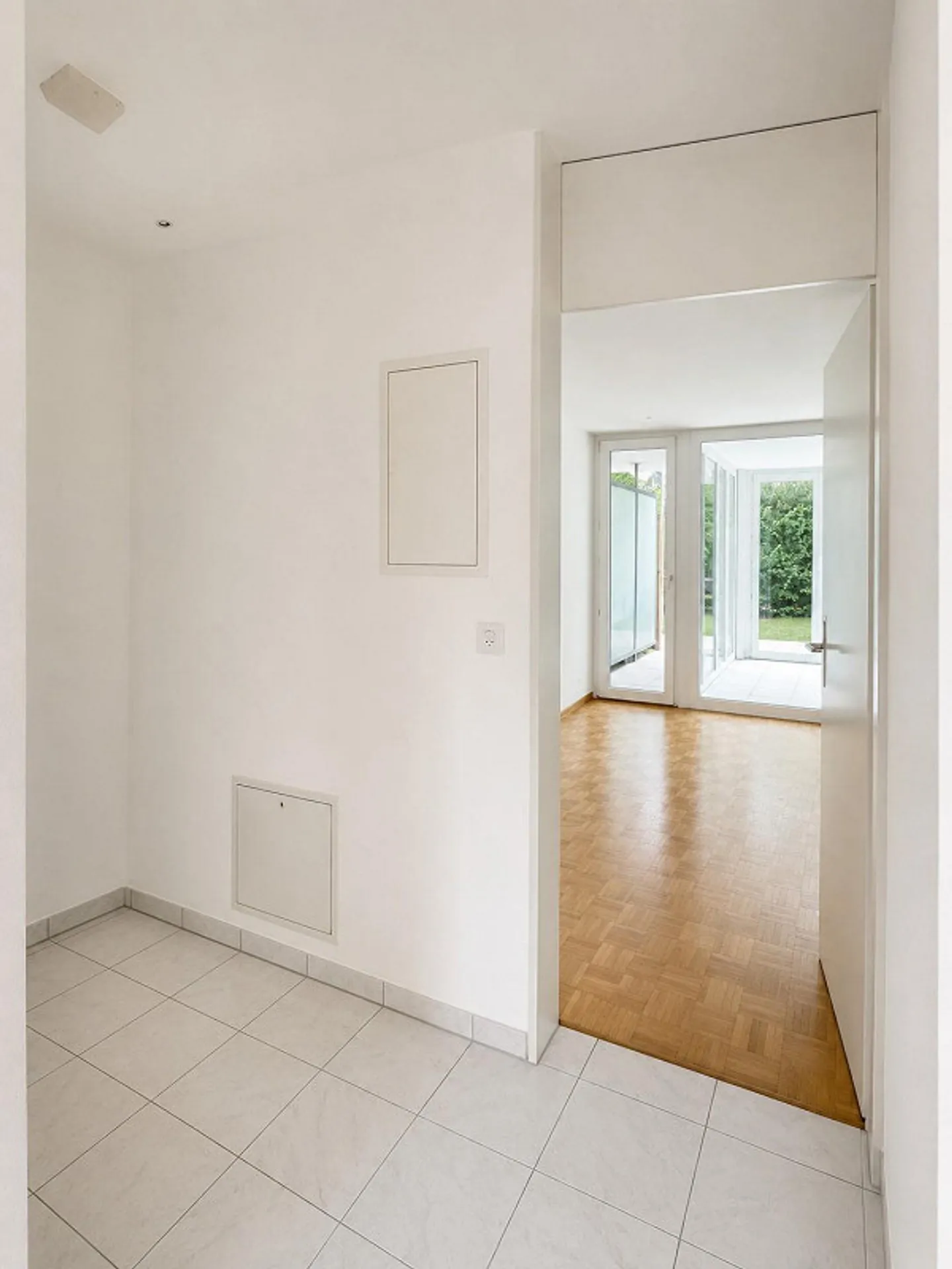 Appartement avec patio dans un emplacement central - Photo 2 sur 8