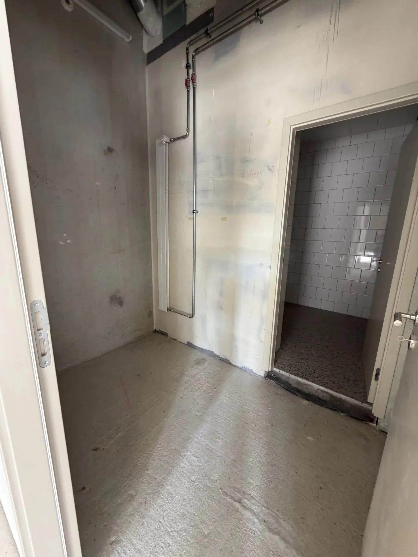 Gewerbefläche in Lebhaftem Gebiet - Foto 4 von 4