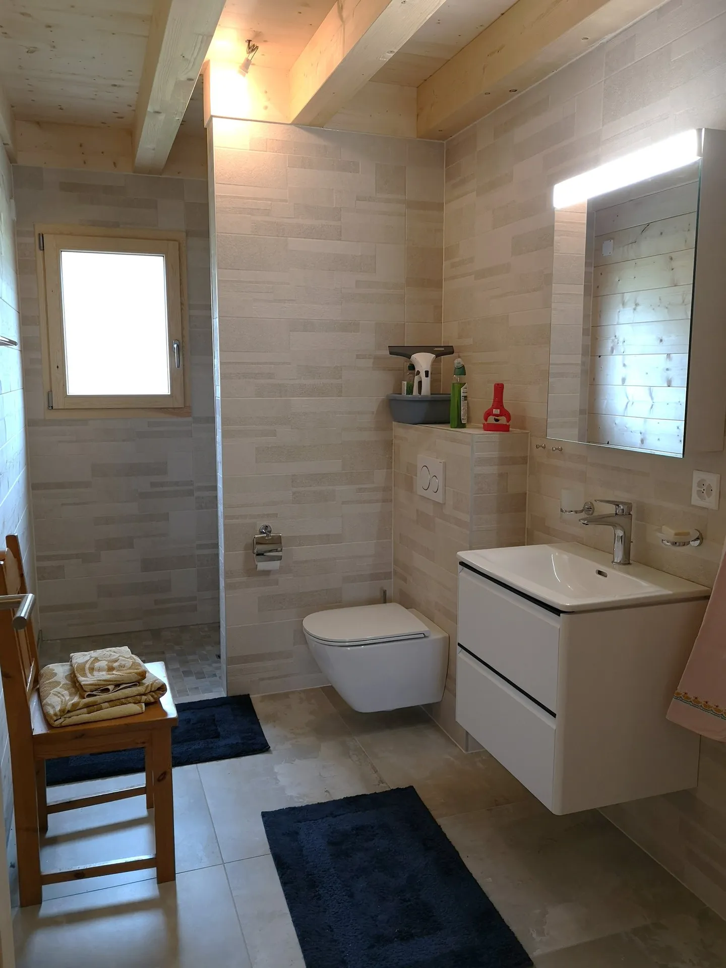 Moderne Chalets nahe den Pisten - Foto 8 von 28