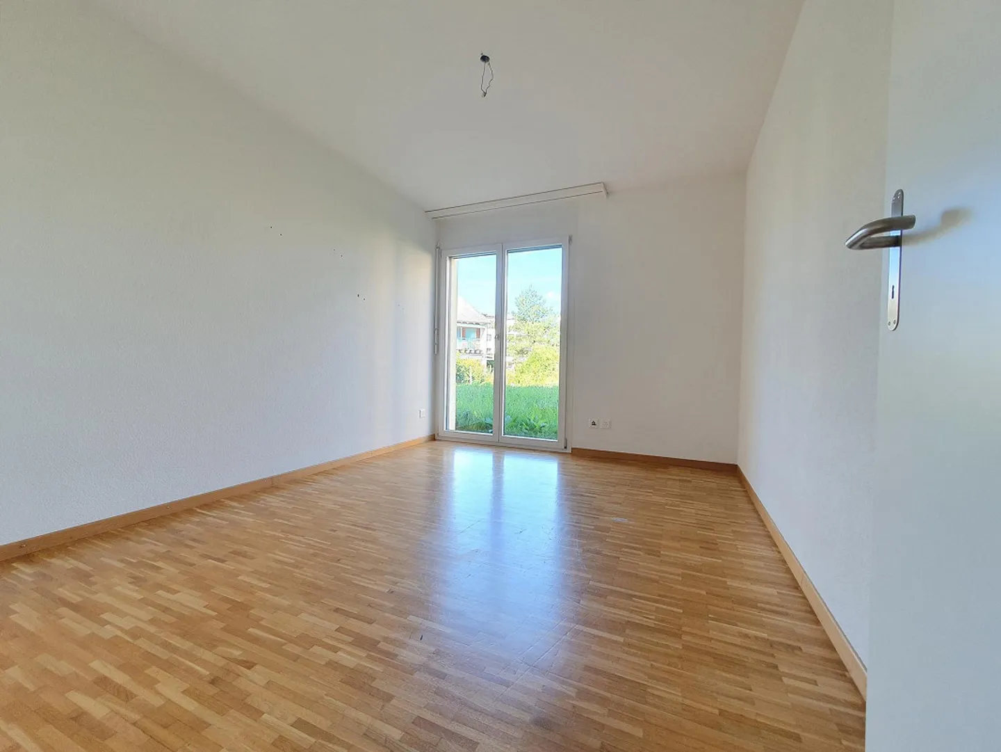 Appartamento soleggiato e tranquillo con balcone coperto - Foto 8 di 10