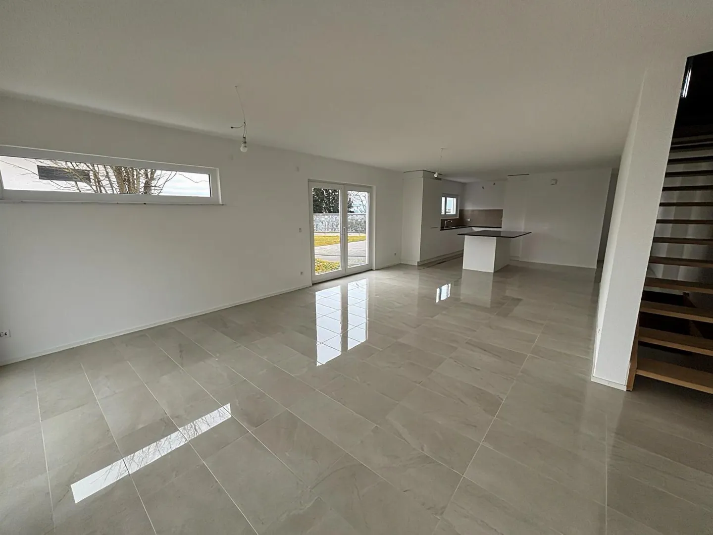 Villa moderne avec jardin - Photo 10 sur 13