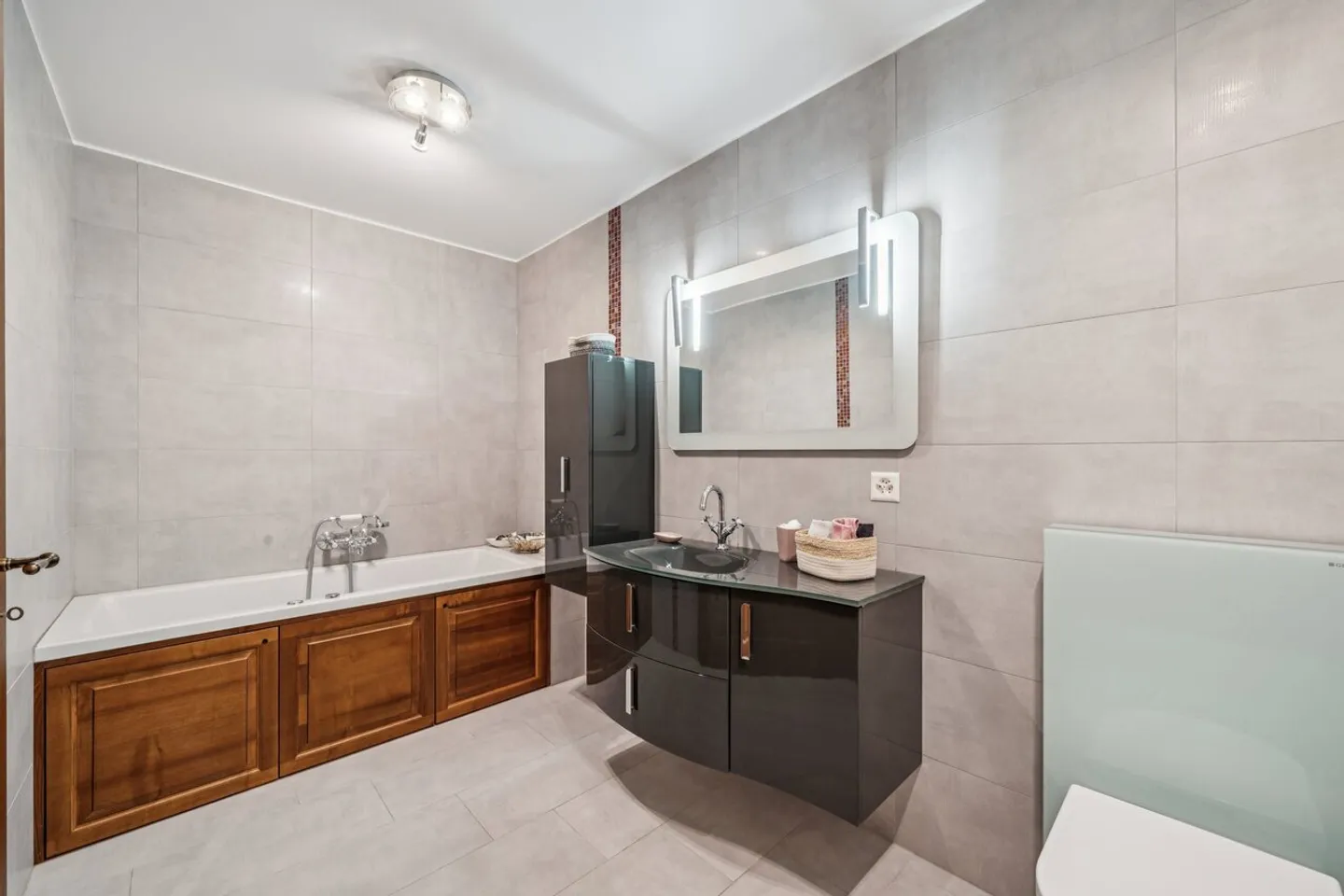 Luxueuse villa individuelle dans quartier prisé - Photo 13 sur 21