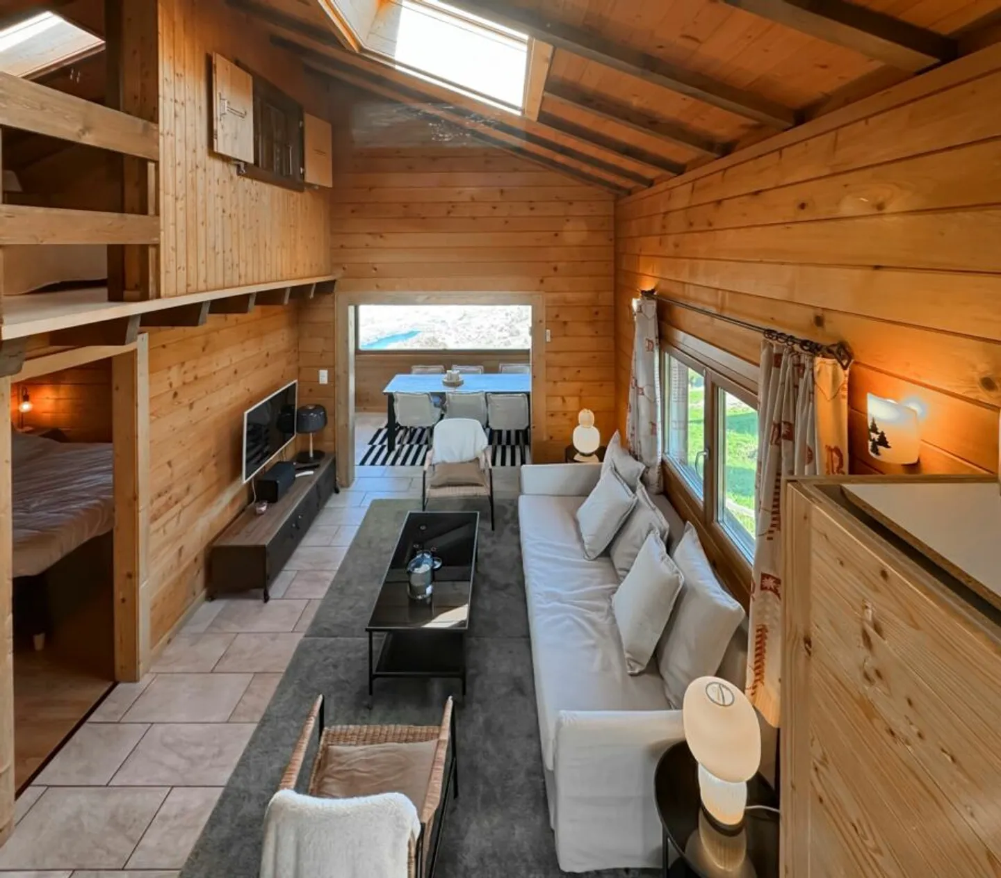 Chalet und Baugrundstück für 2 bis 3 weitere Einheiten. - Foto 6 von 24