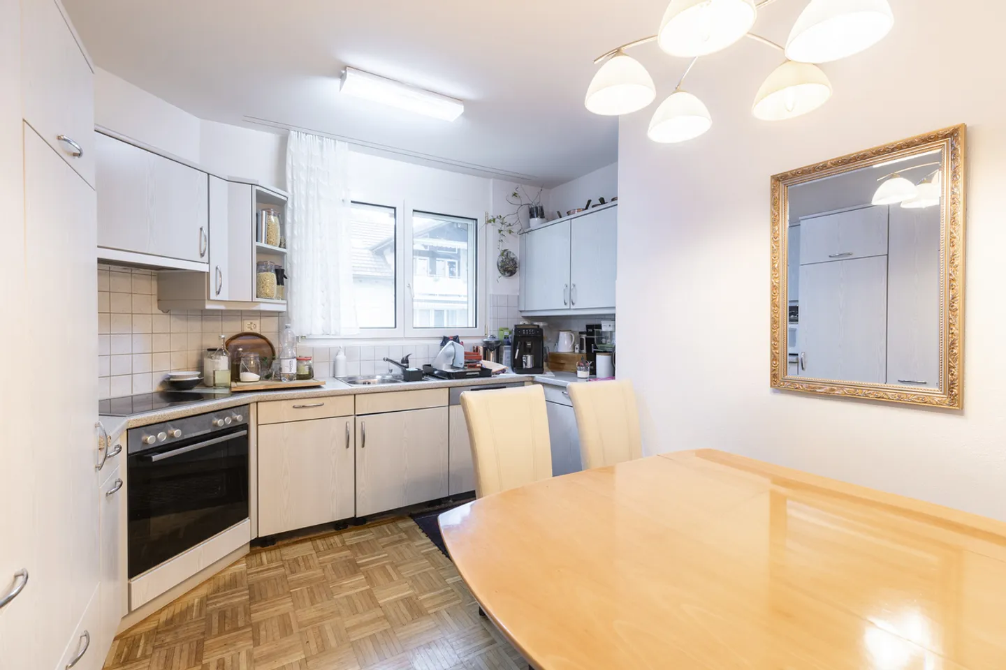 Familienfreundliches Zuhause - mit Cheminée und Balkon - Foto 2 von 7