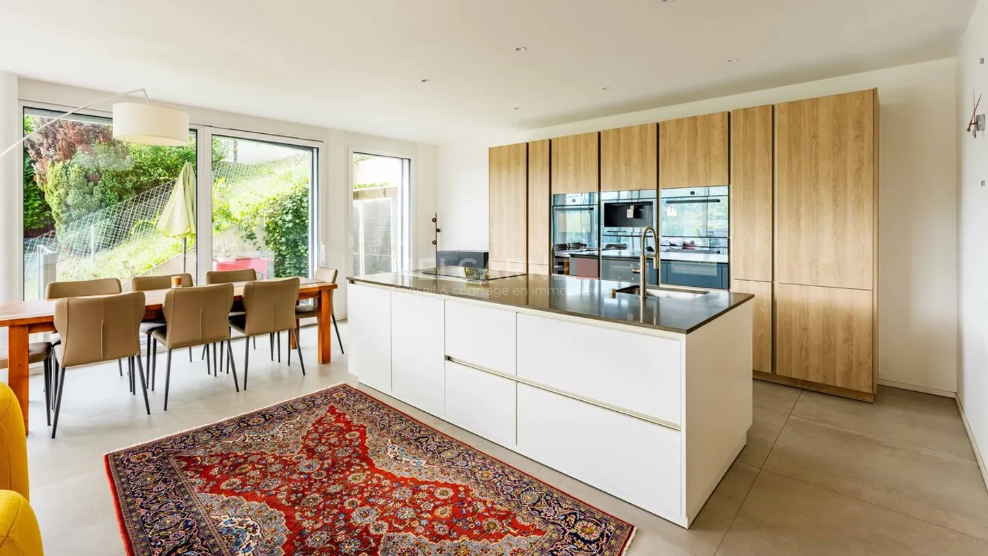 Appartement Contemporain avec Terrasse - Photo 6 sur 12