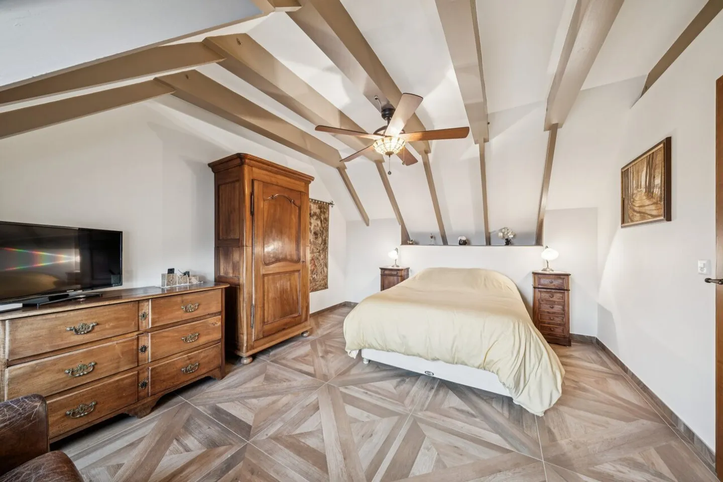 Luxueuse villa individuelle dans quartier prisé - Photo 17 sur 21