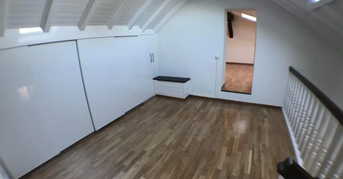 Appartement Attique Rénové - Photo 7 sur 13