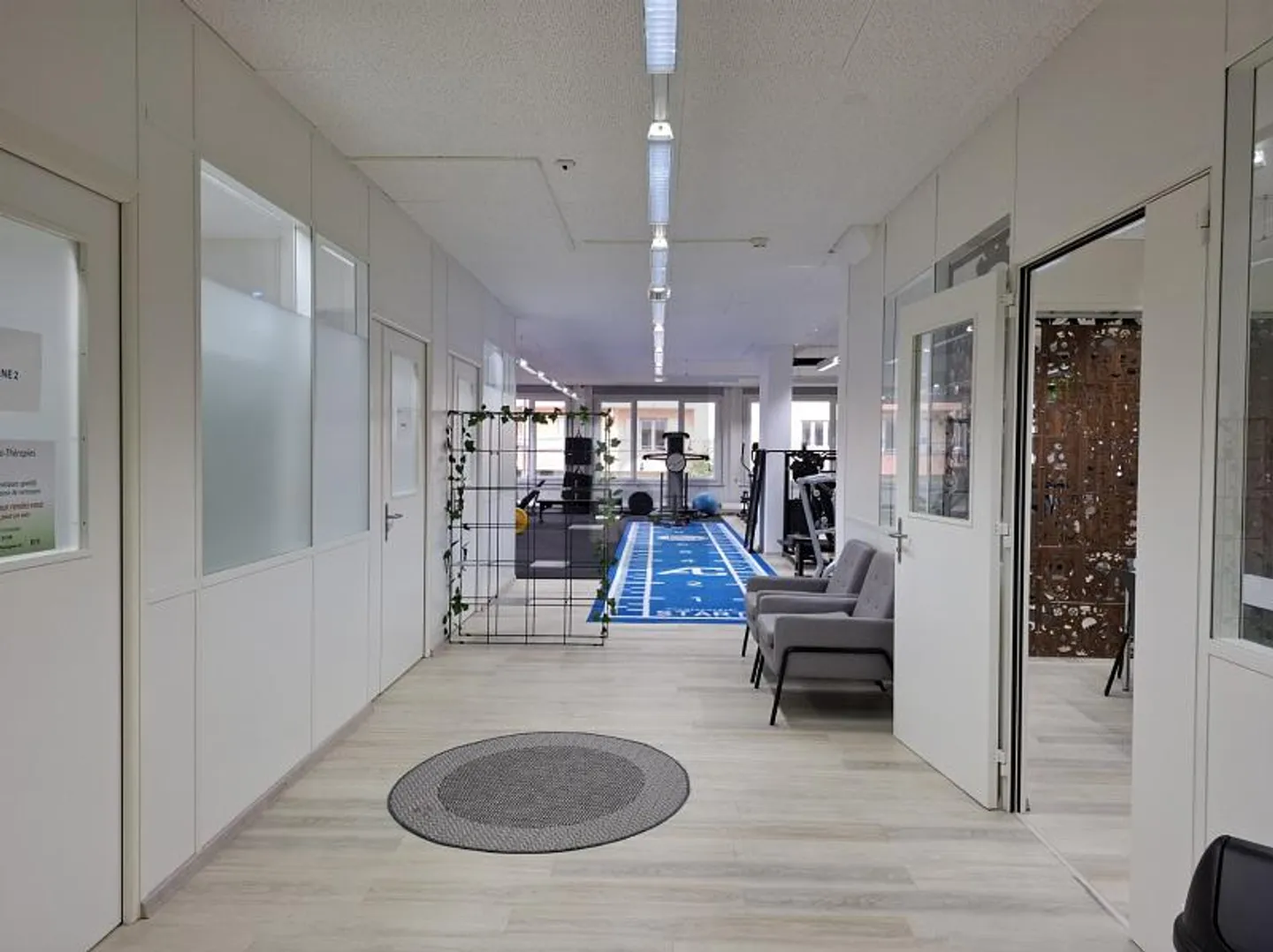 SPACIOUS AND BRIGHT - Photo 3 of 6