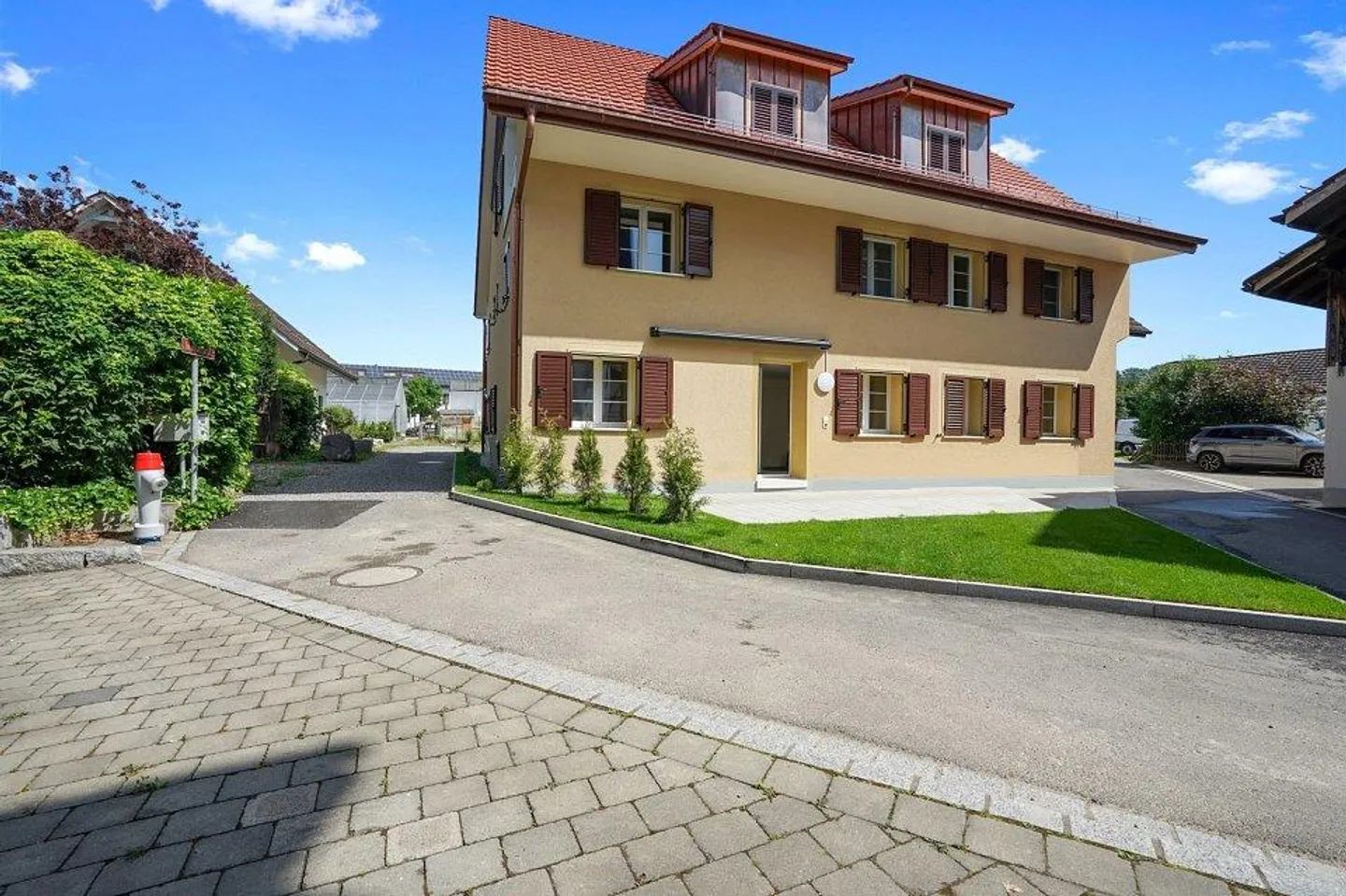 Duplex 4.5 pièces - Foto 1 von 11