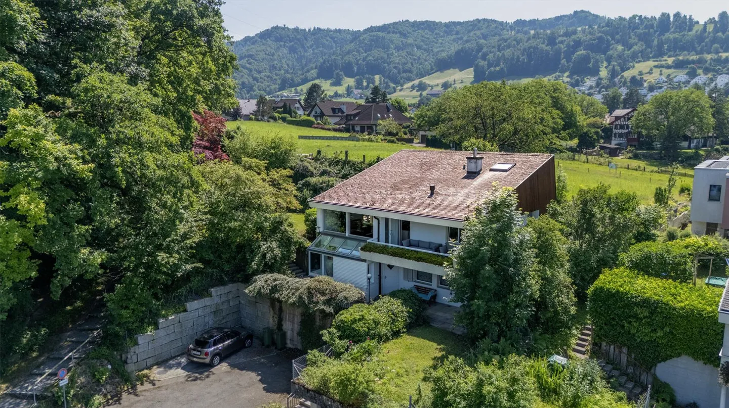 Charmante Familienidylle im Grünen - Foto 1 von 6