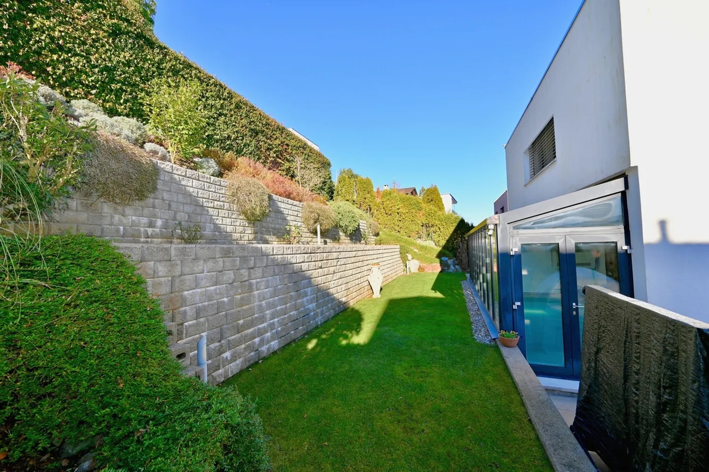 Modern Villa with Heated Pool in Agra - Collina d'Oro - Photo 19 of 20