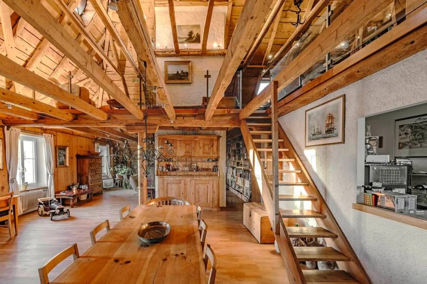 Im Herzen der Stadt, Charakter, Volumen und Sauna - Foto 2 von 6