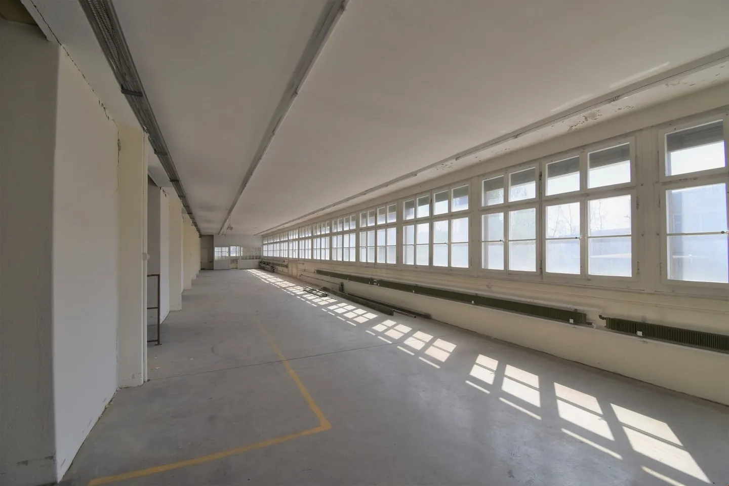 Locaux commerciaux - Photo 4 sur 13