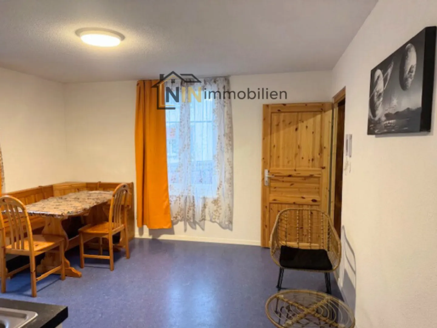 ARREDATO E PRONTO PER ESSERE ABITATO - Foto 2 di 6