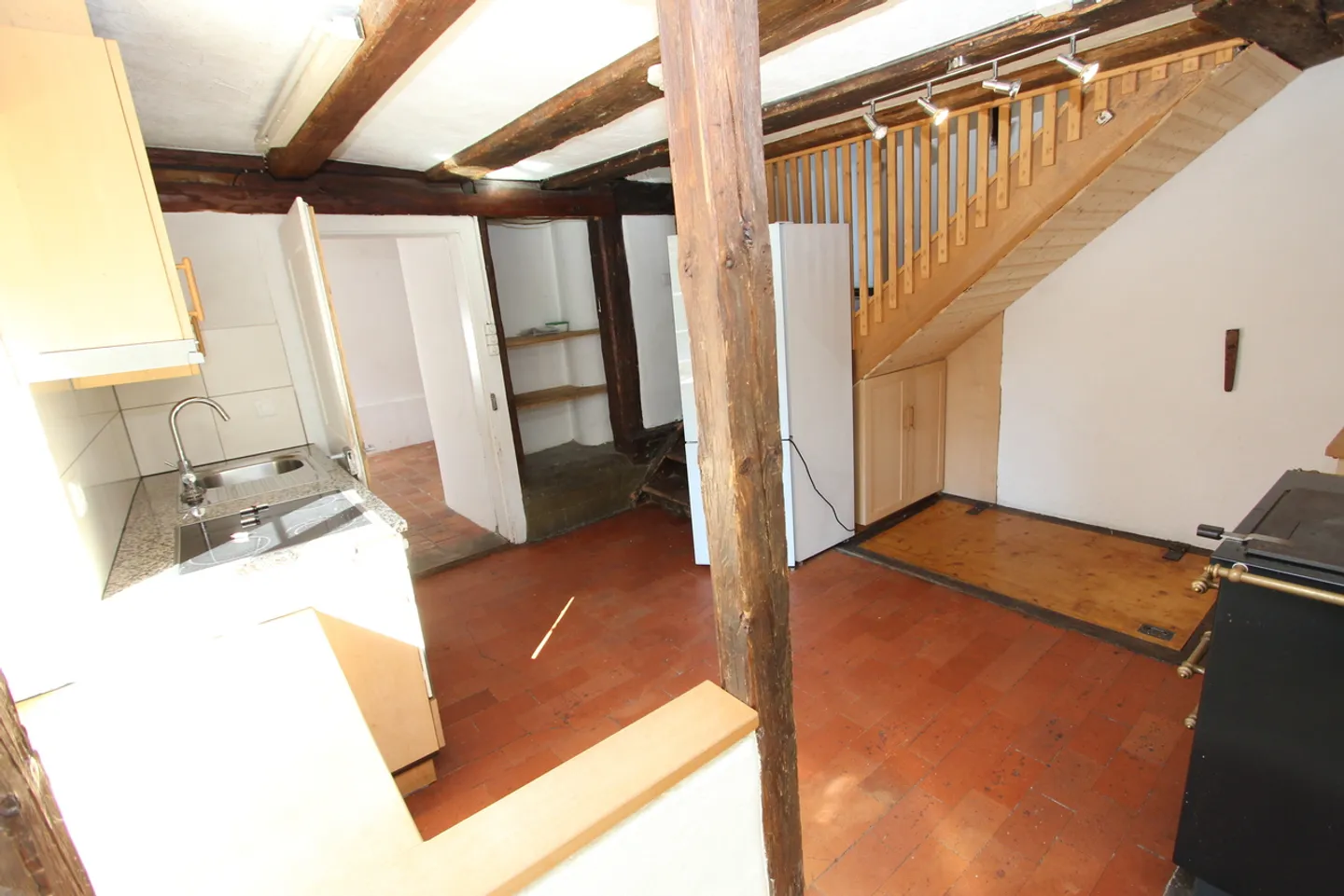 Rustic - Old Building - with Charm - Photo 5 of 22