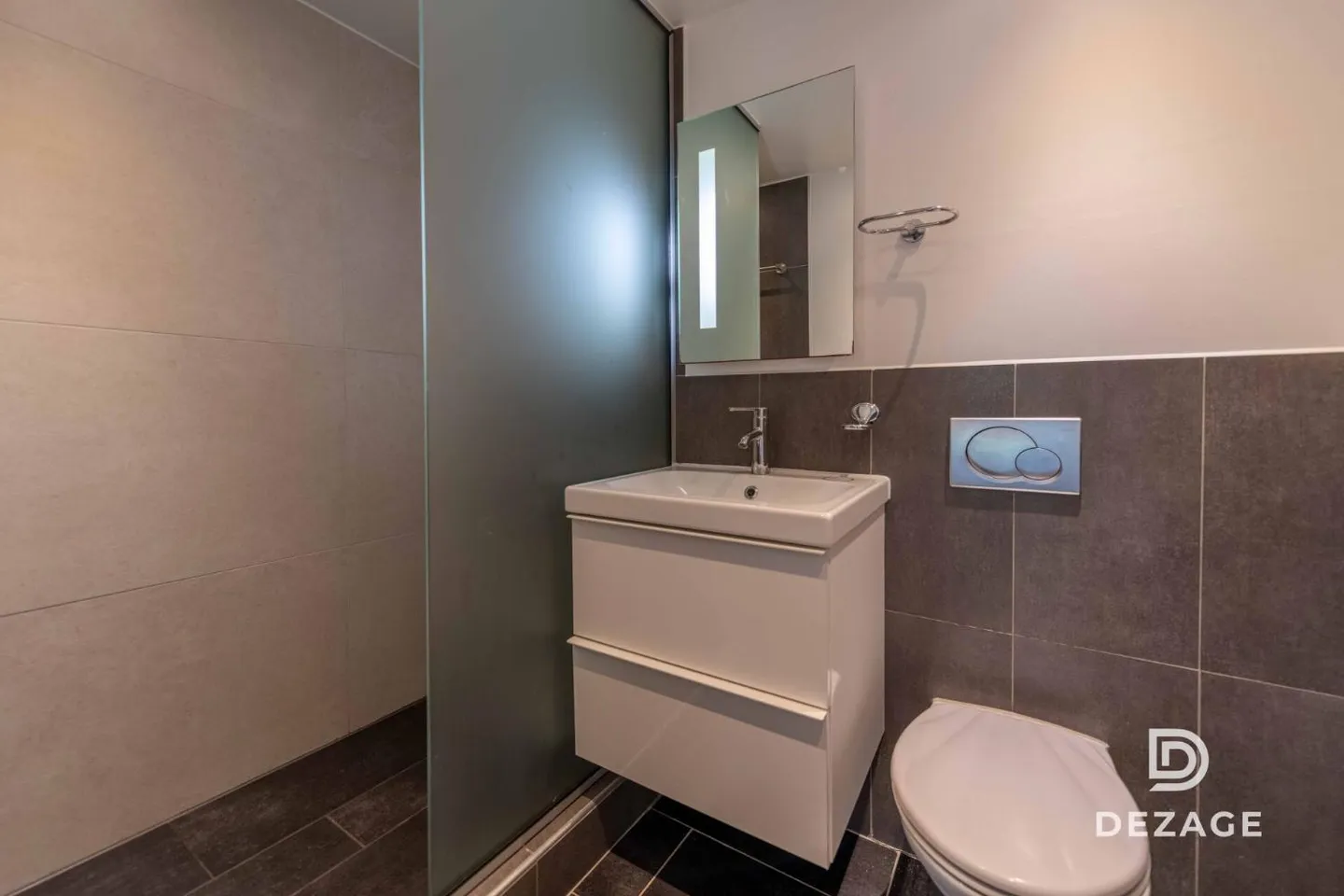 6.5 Room Apartment - Photo 12 of 13