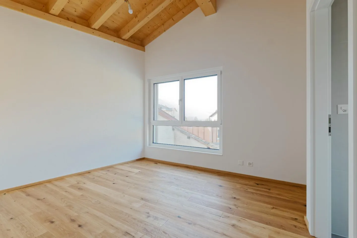 Dachgeschoss 3,5 Zimmer - Foto 6 von 9