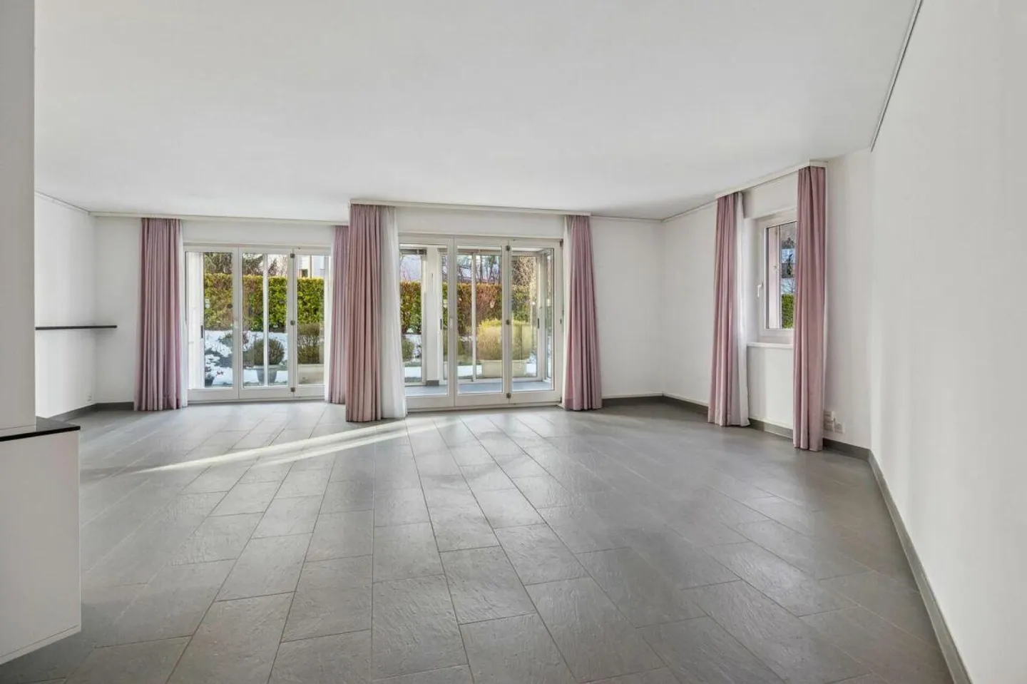 Attractive Apartment in Prime Location! - Photo 3 of 14