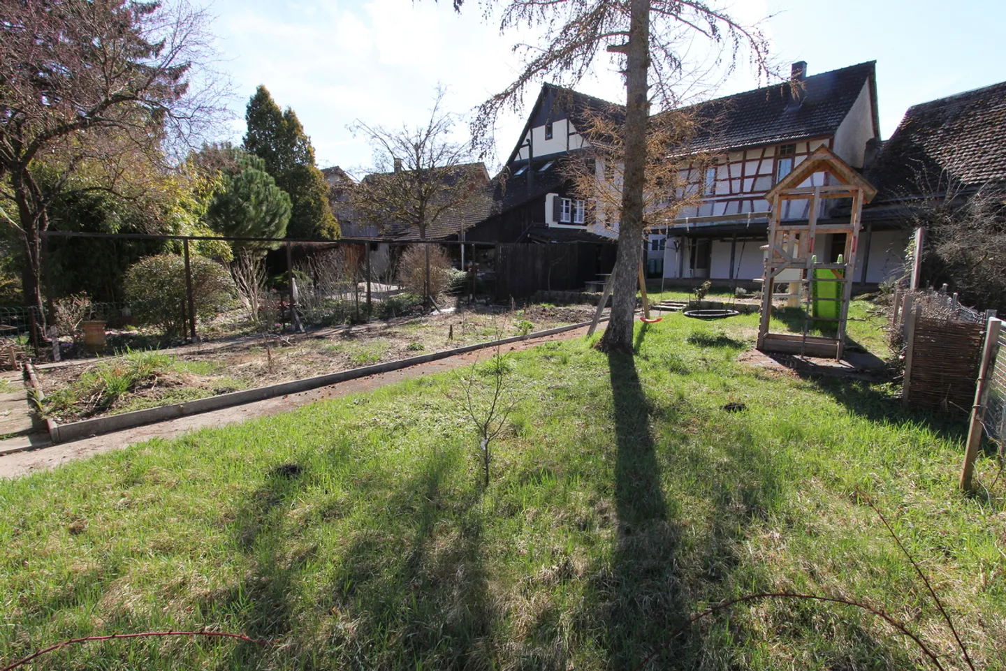 Rustic - Old Building - with Charm - Photo 21 of 22