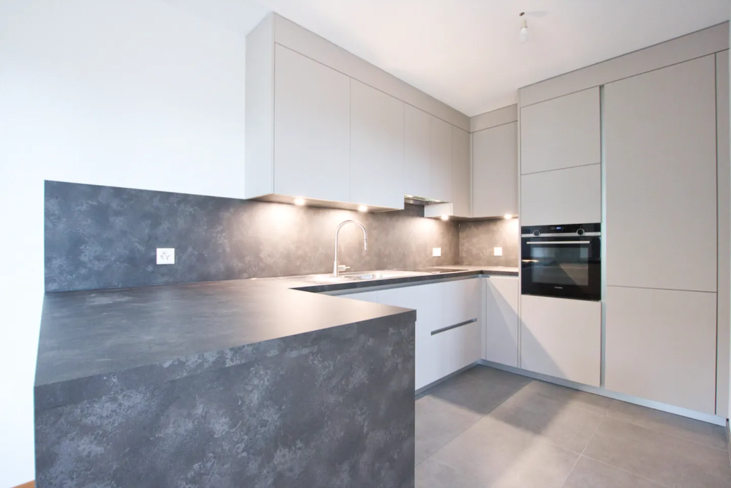 Wohnung kaufen - Foto 1 von 10