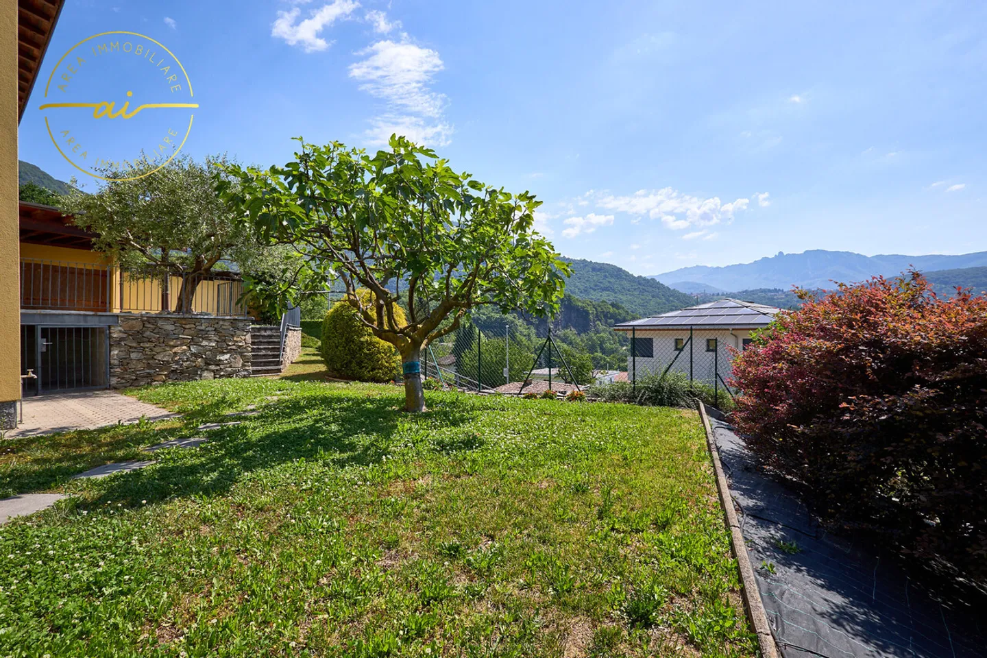 Villa Elegante con Giardino - Foto 4 di 13