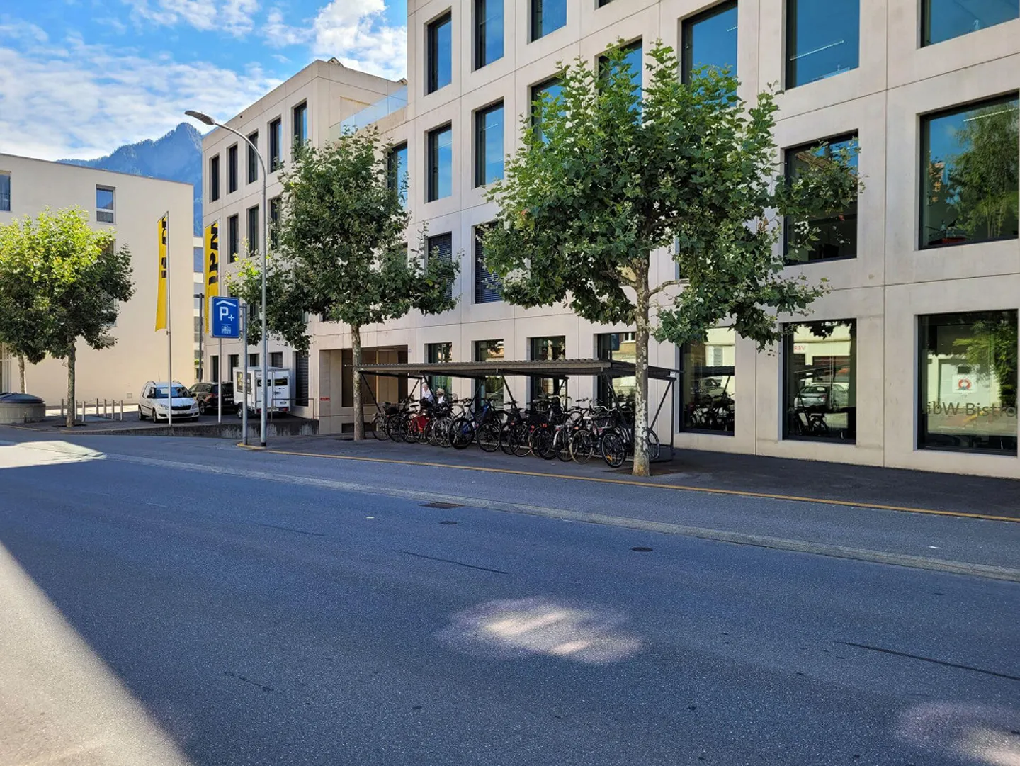 Posto auto sotterraneo direttamente alla stazione di Chur - Foto 1 di 8