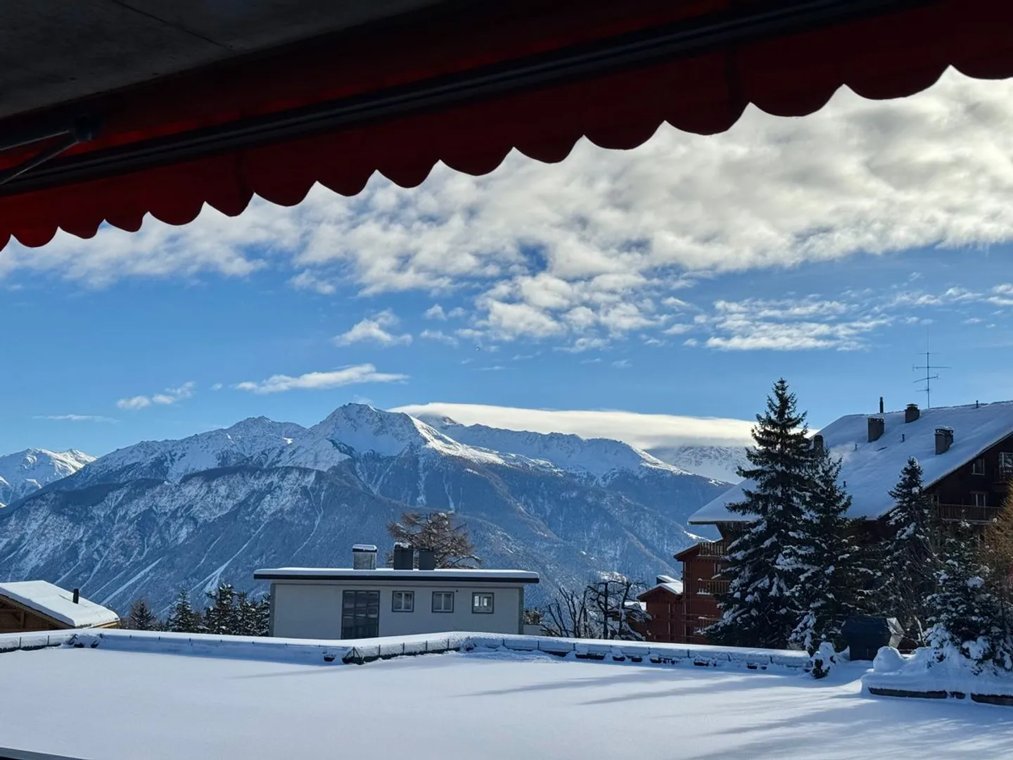 Hypercentre de Montana! 3.5-Room Apartment with Views, Balconies and Tranquility / Ref. 1007-680 - Photo 1 of 13