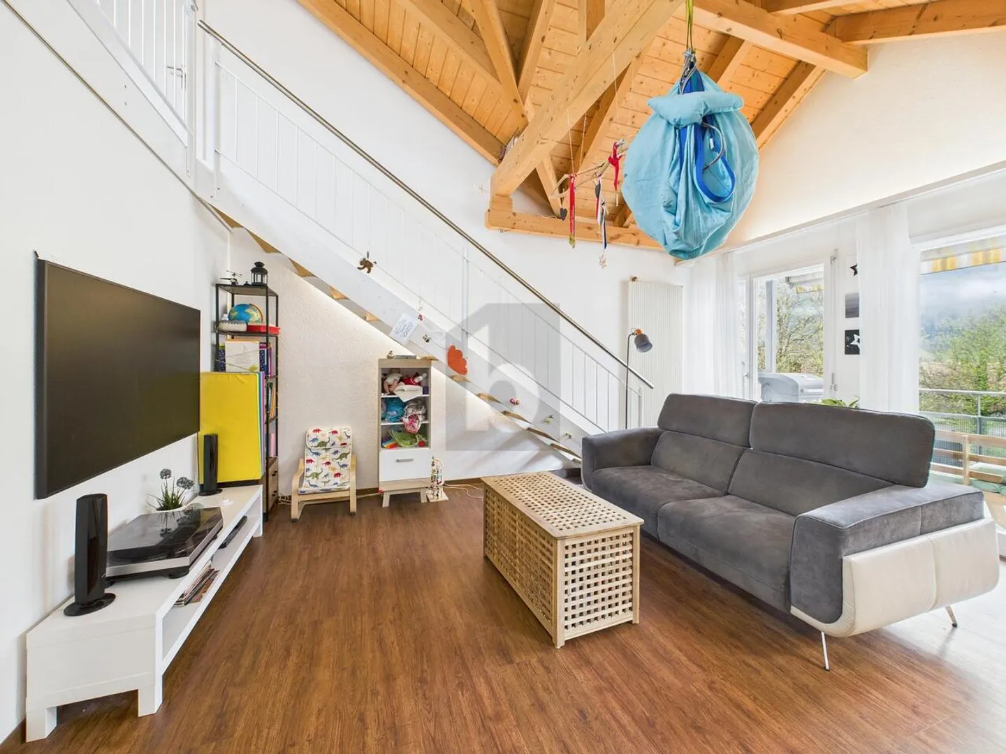 MODERN AND SPACIOUS IN A QUIET LOCATION - Photo 3 of 6