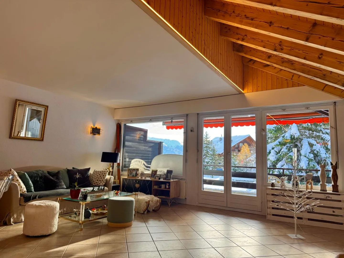 Hypercentre de Montana! 3.5-Room Apartment with Views, Balconies and Tranquility / Ref. 1007-680 - Photo 3 of 13