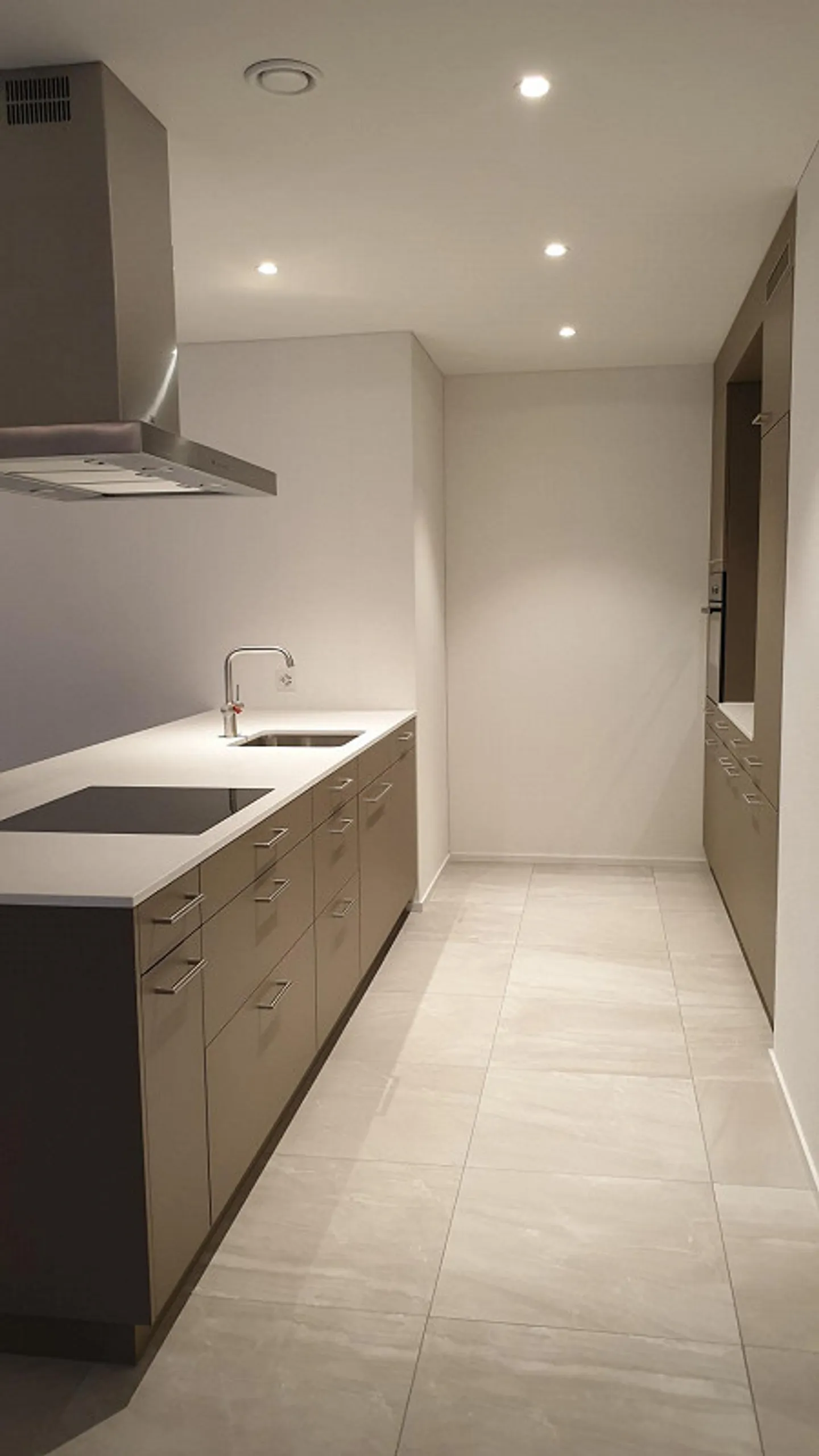 Bellissimo appartamento di 3,5 stanze da affittare al piano terra - Foto 2 di 9