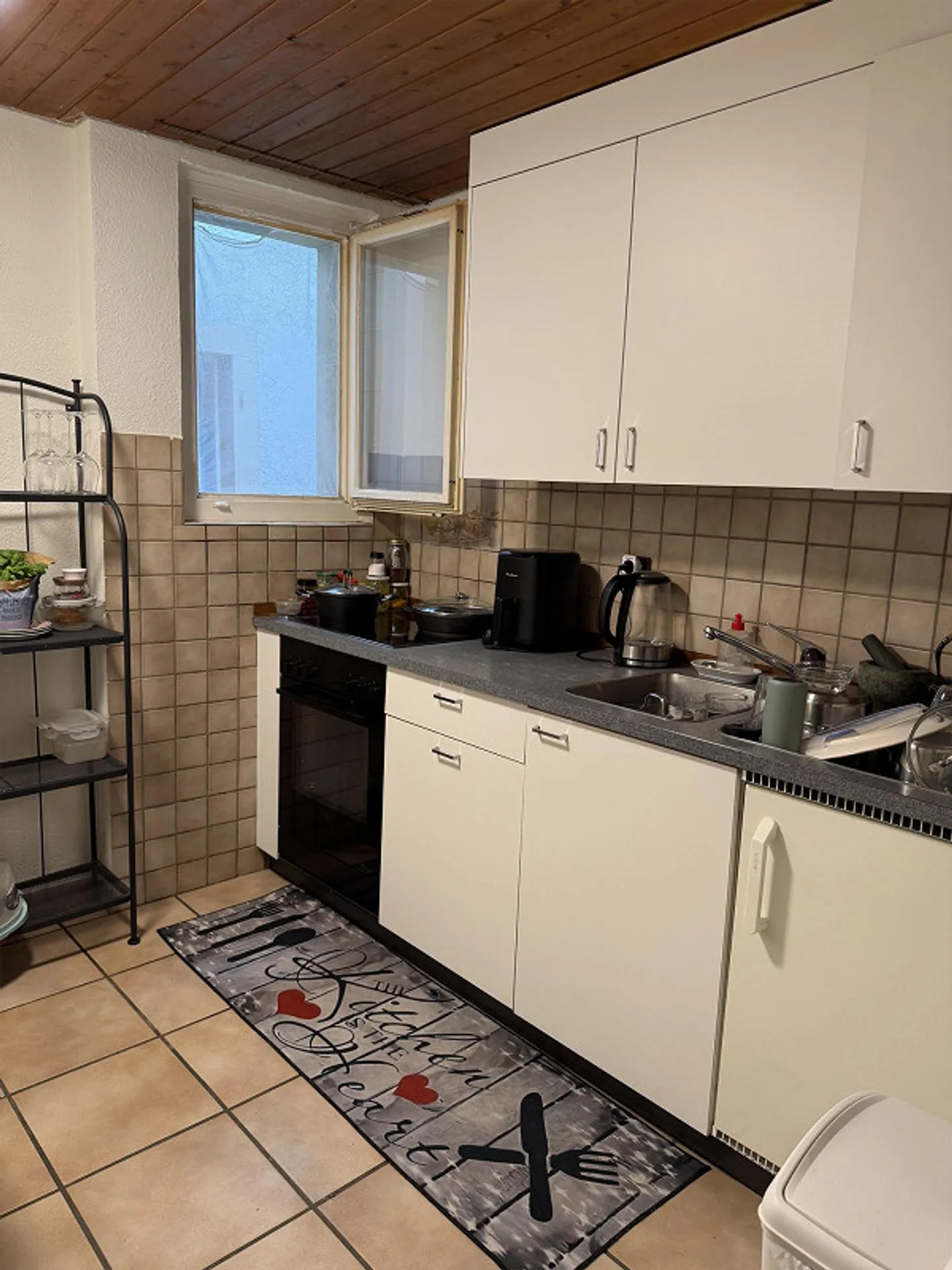 Ampio appartamento di 1,5 stanze in affitto nel centro città - Foto 5 di 8