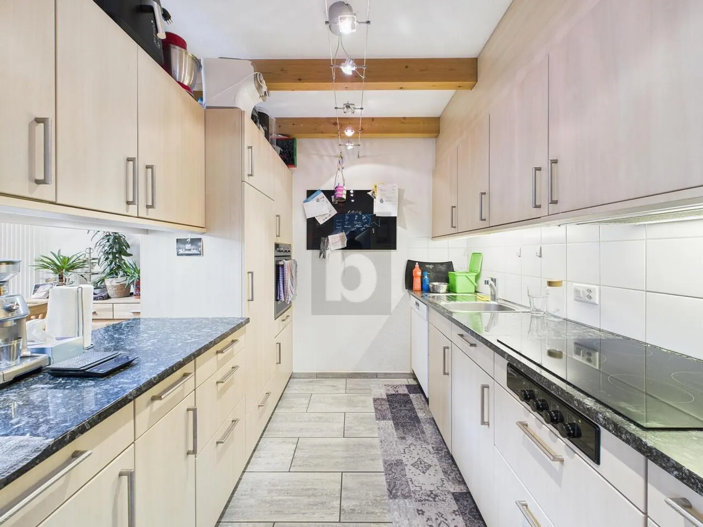 MODERN AND SPACIOUS IN A QUIET LOCATION - Photo 5 of 6